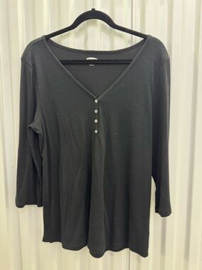 Black V-Neck Henley Long-Sleeve Women's Top